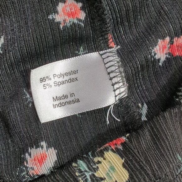 Lane Bryant Womens Top 18/20 Black Floral Spring Blouse - Picture 7 of 9